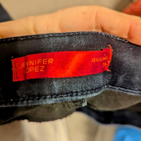 *Free with purchase* Jennifer Lopez jegging size 16 - Picture 2 of 3